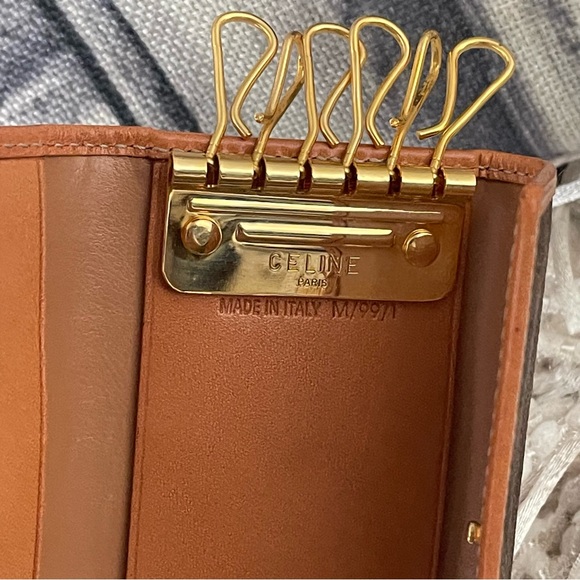 CELINE MACADAM 6-RING KEY HOLDER🔑 RARE LIKE-NEW CONDITION⭐️ALWAYS AUTHENTIC - Picture 9 of 9